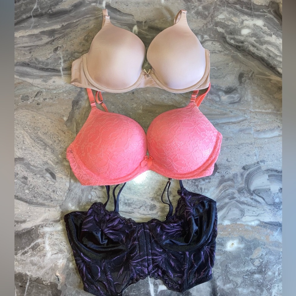 34C 1 Victoria Secret nude/tan lined/ 1 Aerie Push-up  1 Vogue unlined